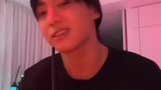 جوری که جونگکوک داخل لایوش فارسی حرف می زنه و میگه( نههههههه)