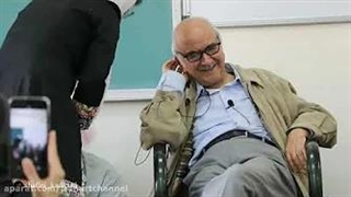 لحظات دیدنی از کلاس‌های پرشور استاد شفیعی کدکنی