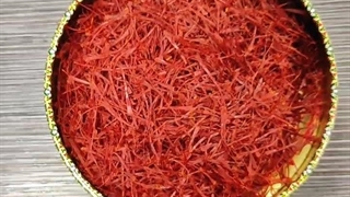 خرید زعفران سرگل قلمدار ممتاز + قیمت زعفران سرگل سوپر - فروشگاه زعفران آنا قاین