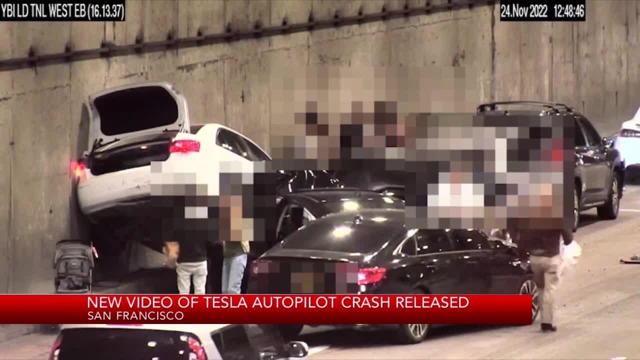 Tesla car crash - نماشا