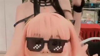 کاسپلی آنیا و یور