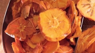 خرید خرمالو خشک مرغوب از فروشگاه خشکبار علی گیاهی