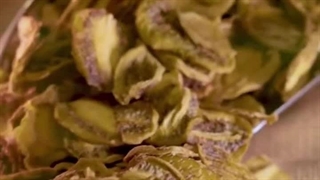 خرید کیوی خشک از فروشگاه خشکبار علی گیاهی