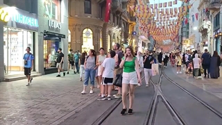 1014-قدم زدن شبانه در زیبا ترین خیابان استانبول