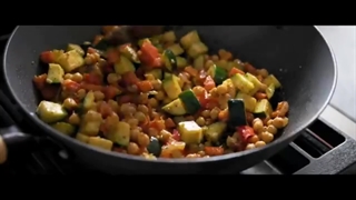 سبزیجات سرخ شده با نخود آبگوشتی