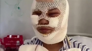 زشت نیستی فقط پول نداری! ببین عجب صورتی براش ساخت!