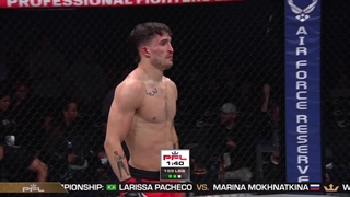 لحظه ای که بیاجیو علی والش حریف خود را ناک اوت می کند