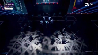 اجرای chasing that feeling از Tomorrow by together در مراسم MAMA 2023