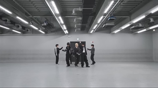 دنس پرکتیس آهنگ LALALALA از STRAY KIDS