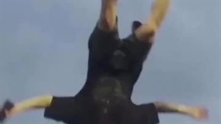 کافیه تهیونگ دو ثانیه حواسش به جونگکوک نباشه✓