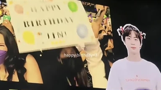 ♡:من ماهم و آرمی زمینِ منه  تولدت مبارک ماهِ آرمی♡زود برگرد ک زمینِت دلتنگه