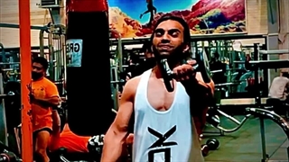 هادی اکبری مربی بدنسازی نچرالWNBF-بالاسینه و دلتوئید قدامی