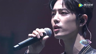 اجرای آهنگ yu nian (remaining years) از شیائوجان