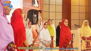گذری بر پنجمین جشنواره بانوک در ایرانشهر:  اجرای سرود کشور ایران ما توسط دختران بلوچ