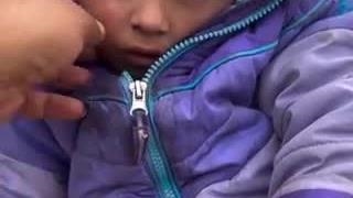 اطفال در اردوگاه های آوارگان غزه از گرسنگی، هوای سرد و شرایط غیربهداشتی رنج می برند.  