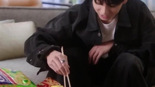 Billons Club با جونگکوک ( BTS) همراه زیرنویس فارسی چسبیده♡♡