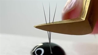 آکادمی مژه مریم مظفری نیا_فن سازی مژه والیوم