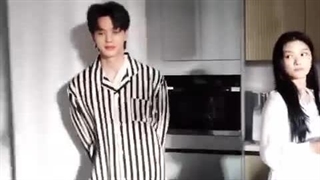 بچه‌ها جوننیییی پشت صحنه ep9و10شو بزارمم؟:>