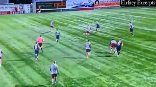 گل تماشایی دروازه‌بان ذخیره پس از تعویض اجباری با مدافع مصدوم