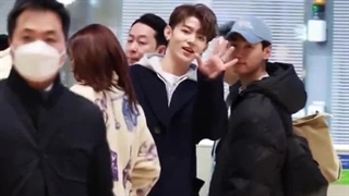 مهارت ژانگ هائو توی پیدا کردن دوربین همه فیلم بردارارو مجذوب خودش کرده خخخخ