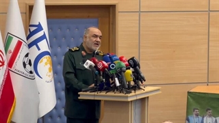 صحبت‌های سردار سلامی در مراسم بدرقه ملی پوشان