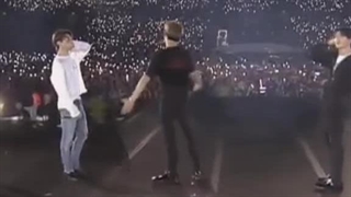 میخواستم ازتون بپرسم ک چرا بی تی اس؟