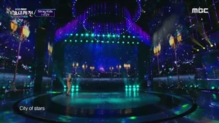 اجرا اهنگ CITY OF STARS از بنگ چان ، لیا ، فیلیکس ( استری کیدز و ایتزی )-360p