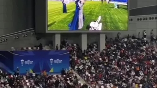 خوانندگی و دف‌نوازی زنان ایرانی در استادیوم قطر