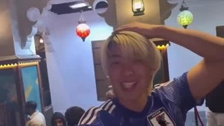 میخواست بزنه تو سر ایرانی ولی ایرانی زد تو دهنش