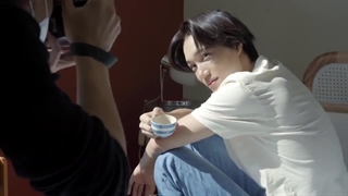 پشت صحنه_عکسبرداری آلبوم _ 2021 _ Peaches _ از کای_عضو گروه اکسو_با زیرنویس فارسی چسبیده_720p