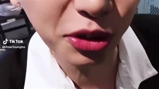 پسر جدید هایب ک صداش قشنگ ترکیبی از جونگ کوک و نامجونه قیافشم جونگ کوکه قشنگ انگار بچشونه وای خدا