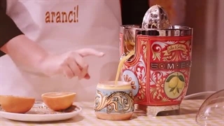 آب مرکبات گیری اسمگ طراحی دولچه گابانا ایتالیا smeg Spremiagrumi Decorato / Speciale, Lucido Estetica 50's Style CJF01DGBEU