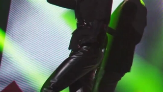 فن کم ژانگ هائو در اجرای امروز زیروبیسوان the way U are