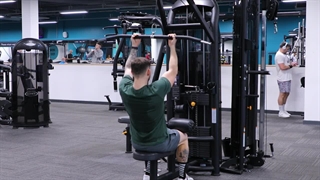 Reverse-Grip Lat Pulldown